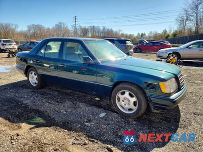 Czwarte zdjęcie samochodu z boku: 1995 MERCEDES-BENZ E 300D VIN:WDBEB31E7SC232820 - miniatura