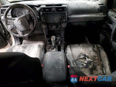 Zdjęcie 8 z 12 samochodu: 2022 TOYOTA 4RUNNER TRD OFF-ROAD PREMIUM VIN:JTERU5JRXN6000772 - miniatura