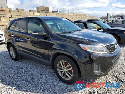 Czwarte zdjęcie samochodu z boku: 2015 KIA SORENTO LX VIN:5XYKT3A6XFG568134 - miniatura