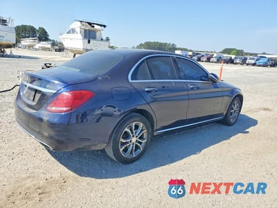 Trzecie zdjęcie samochodu z tyłu: 2015 MERCEDES-BENZ C 300 4MATIC VIN:55SWF4KBXFU020585 - miniatura