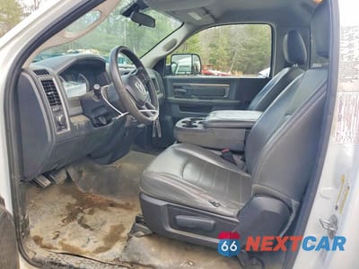 Zdjęcie 7 z 12 samochodu: 2016 RAM 3500 UTILITY / SERVICE TRUCK VIN:3C7WRTAL1GG151593 - miniatura