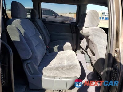 Zdjęcie 11 z 14 samochodu: 2004 HONDA ODYSSEY EX VIN:5FNRL18874B104409 - miniatura