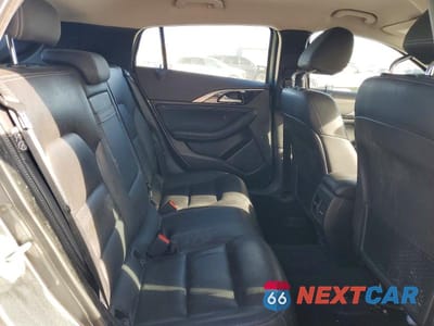 Zdjęcie 10 z 11 samochodu: 2017 INFINITI QX30 LUXURY VIN:SJKCH5CR2HA038197 - miniatura