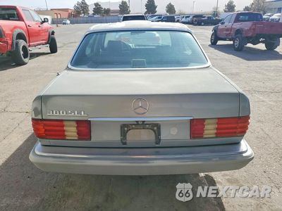 Zdjęcie 6 z 12 samochodu: 1983 MERCEDES BENZ 380 SEL VIN:WDBCA33A6DB045551 - miniatura