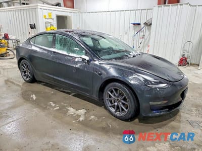 Czwarte zdjęcie samochodu z boku: 2022 TESLA MODEL 3 VIN:5YJ3E1EBXNF288522 - miniatura