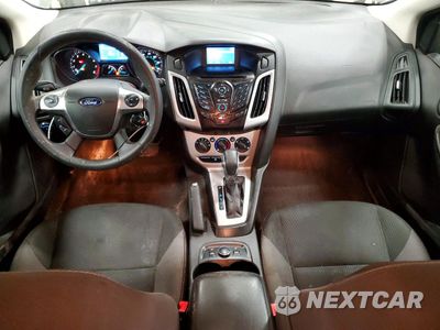 Zdjęcie 8 z 12 samochodu: 2014 FORD FOCUS SE VIN:1FADP3K24EL441459 - miniatura