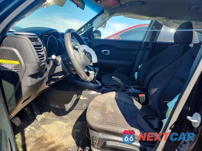 Zdjęcie 7 z 13 samochodu: 2016 KIA SOUL BASE VIN:KNDJN2A23G7285537 - miniatura