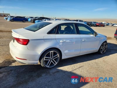 Trzecie zdjęcie samochodu z tyłu: 2017 AUDI A3 PREMIUM VIN:WAUAUGFF3H1035003 - miniatura