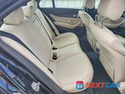 Zdjęcie 10 z 11 samochodu: 2018 MERCEDES-BENZ E 300 4MATIC VIN:WDDZF4KB6JA378787 - miniatura