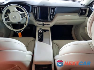 Zdjęcie 8 z 13 samochodu: 2023 VOLVO XC60 ULTIMATE VIN:YV4L12RF1P1346072 - miniatura