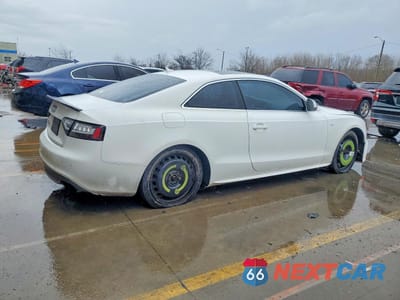 Trzecie zdjęcie samochodu z tyłu: 2009 AUDI S5 VIN:WAURV78T99A035365 - miniatura