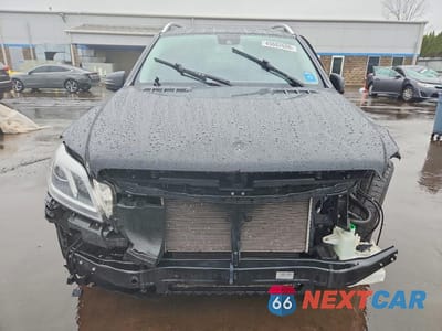 Piąte zdjęcie samochodu w środku: 2015 MERCEDES-BENZ GL 450 4MATIC VIN:4JGDF6EE2FA494979 - miniatura