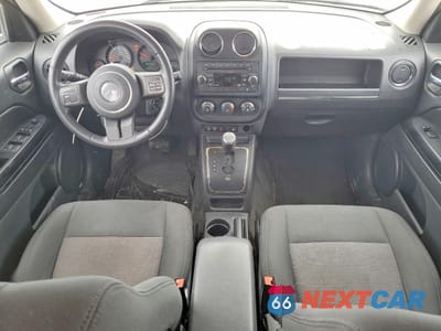 Zdjęcie 8 z 13 samochodu: 2012 JEEP PATRIOT VIN:1C4NJRAB3CD637792 - miniatura
