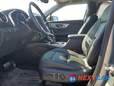 Zdjęcie 7 z 14 samochodu: 2023 CHEVROLET BLAZER 3LT VIN:3GNKBJRS2PS228301 - miniatura