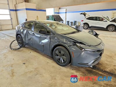Czwarte zdjęcie samochodu z boku: 2023 TOYOTA PRIUS LE VIN:JTDACAAU4P3004774 - miniatura
