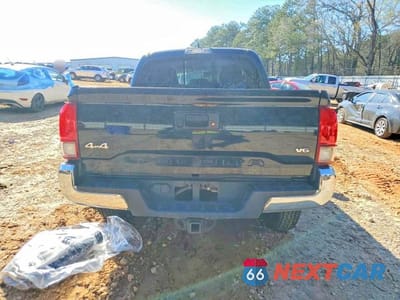 Zdjęcie 6 z 12 samochodu: 2018 TOYOTA TACOMA SR5 V6 VIN:3TMCZ5AN0JM180802 - miniatura