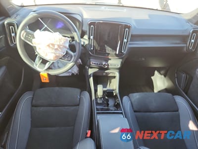 Zdjęcie 8 z 14 samochodu: 2023 VOLVO XC40 RECHARGE ULTIMATE VIN:YV4ED3UM7P2048096 - miniatura