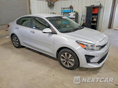 Czwarte zdjęcie samochodu z boku: 2023 KIA RIO S VIN:3KPA24AD8PE549213 - miniatura