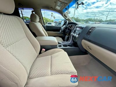 Piąte zdjęcie samochodu w środku: 2011 TOYOTA TUNDRA GRADE VIN:5TFUY5F12BX183886 - miniatura