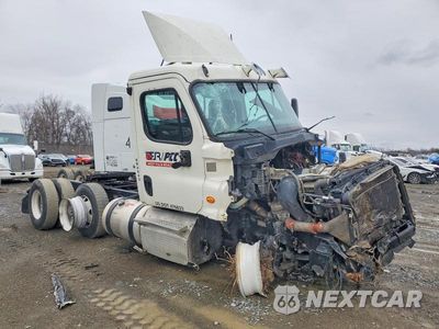 2019 FREIGHTLINER CASCADIA 125 SEMI TRUCK 3AKJGEDV9KSKR9943 - główne zdjęcie licytacji z USA - miniatura