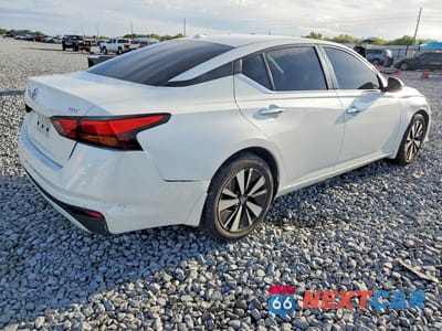Trzecie zdjęcie samochodu z tyłu: 2021 NISSAN ALTIMA 2.5 SV VIN:1N4BL4DV6MN415593 - miniatura
