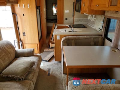 Zdjęcie 6 z 10 samochodu: 2006 WINNEBAGO VOYAGE CAMPER VIN:1F6NF53Y860A06868 - miniatura
