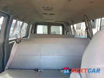 Zdjęcie 10 z 13 samochodu: 1999 FORD ECONOLINE E350 SUPER DUTY WAGON VIN:1FBSS31L3XHB17200 - miniatura