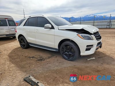 Czwarte zdjęcie samochodu z boku: 2014 MERCEDES-BENZ ML 550 4MATIC VIN:4JGDA7DB6EA268776 - miniatura