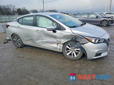 Czwarte zdjęcie samochodu z boku: 2021 NISSAN VERSA SV VIN:3N1CN8EV3ML889096 - miniatura