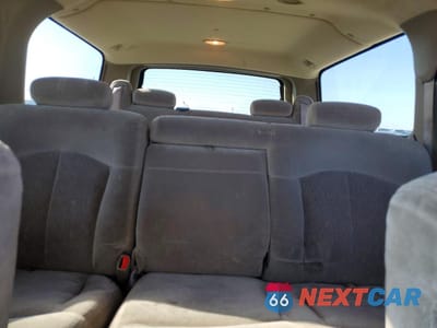 Zdjęcie 10 z 13 samochodu: 2002 CHEVROLET SUBURBAN C1500 VIN:1GNEC16Z22J331661 - miniatura