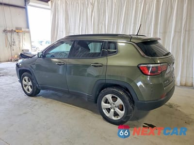 Drugie zdjęcie samochodu z przodu: 2017 JEEP COMPASS LATITUDE VIN:3C4NJDBB2HT646941 - miniatura