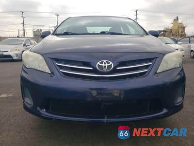 Piąte zdjęcie samochodu w środku: 2013 TOYOTA COROLLA LE VIN:2T1BU4EE1DC023923 - miniatura