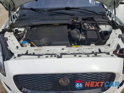 Zdjęcie 12 z 13 samochodu: 2019 JAGUAR E-PACE SE VIN:SADFP2FX6K1Z63993 - miniatura