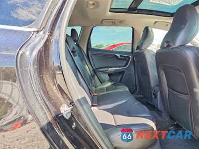 Zdjęcie 10 z 12 samochodu: 2017 VOLVO XC60 T5 DYNAMIC VIN:YV440MDR4H2035817 - miniatura