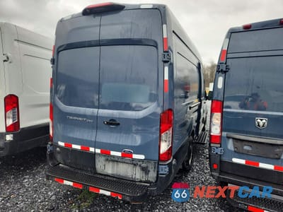 Trzecie zdjęcie samochodu z tyłu: 2020 FORD TRANSIT T-250 VIN:1FTBR3X86LKB27419 - miniatura