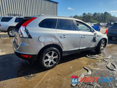 Trzecie zdjęcie samochodu z tyłu: 2012 VOLVO XC60 T6 VIN:YV4902DZ2C2297905 - miniatura