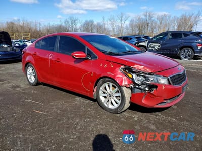 Czwarte zdjęcie samochodu z boku: 2017 KIA FORTE S VIN:3KPFL4A72HE028745 - miniatura
