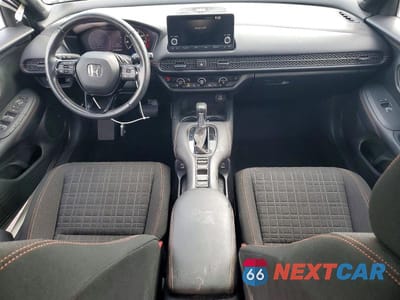 Zdjęcie 8 z 12 samochodu: 2023 HONDA HR-V SPORT VIN:3CZRZ1H55PM701797 - miniatura
