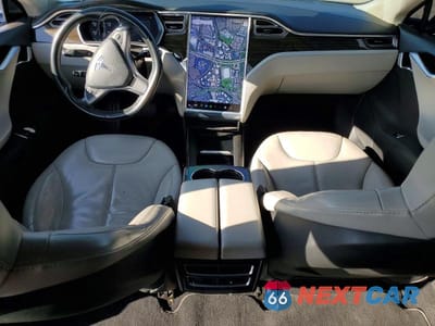 Zdjęcie 8 z 13 samochodu: 2015 TESLA MODEL S 85 VIN:5YJSA1H12FF083546 - miniatura