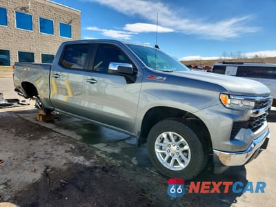 Czwarte zdjęcie samochodu z boku: 2025 CHEVROLET SILVERADO K1500 LT VIN:2GCUKDED2S1207799 - miniatura