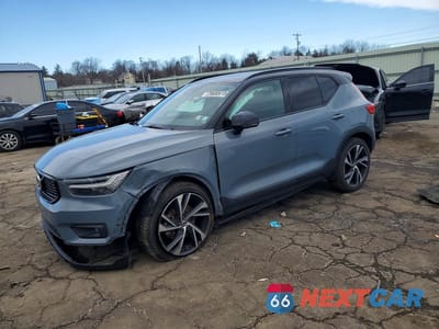 2020 VOLVO XC40 T5 R-DESIGN YV4162UM1L2268895 - główne zdjęcie licytacji z USA - miniatura