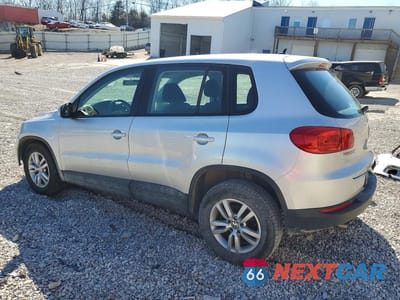 Drugie zdjęcie samochodu z przodu: 2013 VOLKSWAGEN TIGUAN S VIN:WVGAV7AX8DW541676 - miniatura