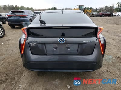 Zdjęcie 6 z 11 samochodu: 2017 TOYOTA PRIUS TWO VIN:JTDKBRFU7H3040250 - miniatura