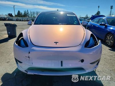 Piąte zdjęcie samochodu w środku: 2023 TESLA MODEL Y VIN:7SAYGDEE0PF971153 - miniatura