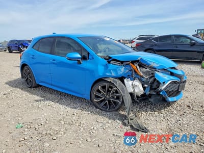 Czwarte zdjęcie samochodu z boku: 2022 TOYOTA COROLLA HATCHBACK XSE VIN:JTNA4MBE2N3184934 - miniatura
