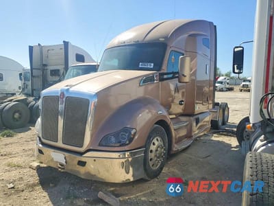 Drugie zdjęcie samochodu z przodu: 2016 KENWORTH CONSTRUCTION T680 VIN:1XKYDP9X4GJ492010 - miniatura