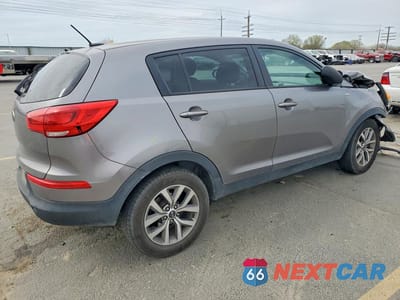Trzecie zdjęcie samochodu z tyłu: 2016 KIA SPORTAGE LX VIN:KNDPBCAC1G7844780 - miniatura