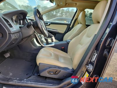 Zdjęcie 7 z 13 samochodu: 2016 VOLVO XC60 T5 PREMIER VIN:YV440MDK7G2906520 - miniatura