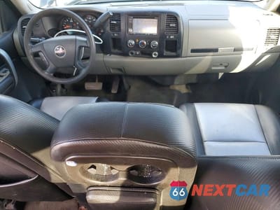Zdjęcie 8 z 11 samochodu: 2008 GMC SIERRA C1500 VIN:2GTEC13C281213721 - miniatura
