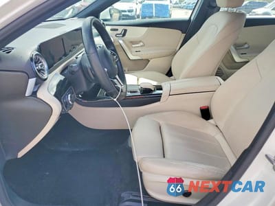 Zdjęcie 7 z 11 samochodu: 2019 MERCEDES-BENZ A 220 VIN:WDD3G4EB4KW035964 - miniatura